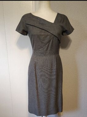 Tahari Arthur S. Levine - Size 2